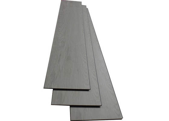 Bề mặt sàn nhựa Vinyl chống thấm bề ​​mặt bền Kích thước tùy chỉnh Bảo vệ môi trường