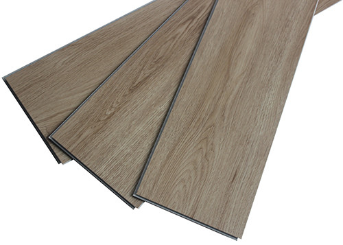 Kết cấu sàn gỗ chống trầy xước, gạch chống ẩm PVC