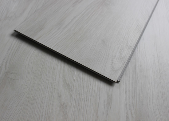 Ván sàn phòng tắm PVC chống ố PVC, sàn cách nhiệt Vinyl LVT sang trọng